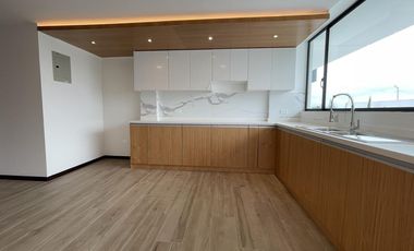 Venta Casa a Estrenar con Excelentes Acabados - Tumbaco Sector La Morita