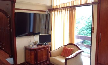 Venta hermosa casa con amplio terreno de 1200m2 en la Mitad del Mundo.  Amplia casa de 400m2 con 4 d