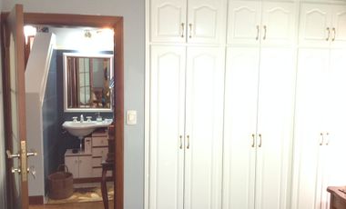 Venta hermosa casa con amplio terreno de 1200m2 en la Mitad del Mundo.  Amplia casa de 400m2 con 4 d