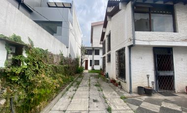 Casa de venta junto al Estadio Olímpico Atahualpa (excelente precio)