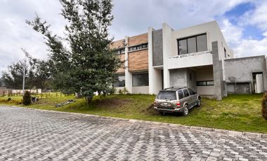 CASAS DE VENTA POR ESTRENAR EN PUEMBO