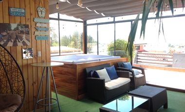 Venta amplia Casa de 470m2 con terreno de 960m2 en Calderón