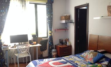 Venta amplia Casa de 470m2 con terreno de 960m2 en Calderón