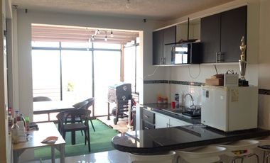 Venta amplia Casa de 470m2 con terreno de 960m2 en Calderón