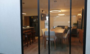 CASA EN VENTA POR ESTRENAR. LA PENÍNSULA. AMBATO