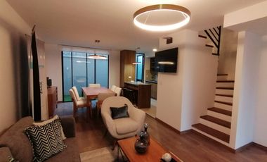 CASA EN VENTA POR ESTRENAR. LA PENÍNSULA. AMBATO