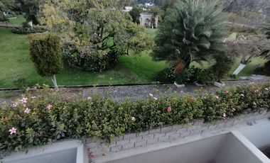 CASA EN VENTA POR ESTRENAR. LA PENÍNSULA. AMBATO