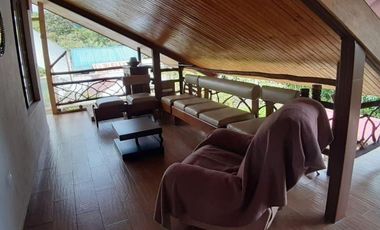 Venta Hermosa casa rentera en Mindo