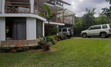 Venta Hermosa casa rentera en Mindo