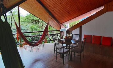 Venta Hermosa casa rentera en Mindo