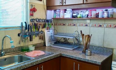 Vendo casa con piscina 3d. en Calderón (excelente precio)