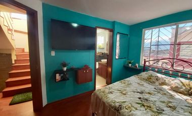 Vendo casa con piscina 3d. en Calderón (excelente precio)