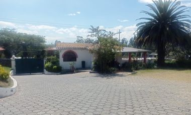 Se vende Hostería, ideal para inversionistas, sector Tumbaco.