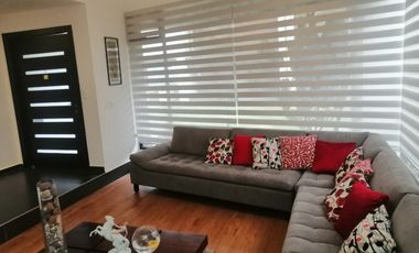 VENTA DE CASA EN NAYON