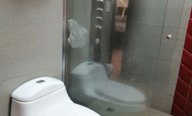 VENTA DE CASA EN NAYON
