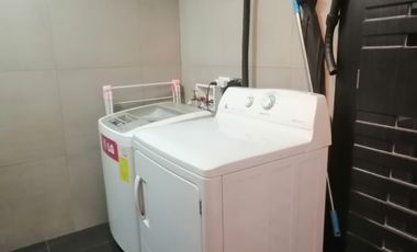 VENTA DE CASA EN NAYON