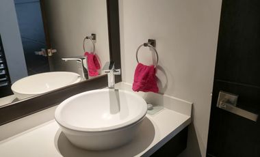 VENTA DE CASA EN NAYON