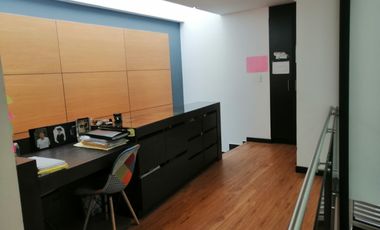 VENTA DE CASA EN NAYON