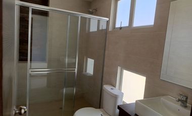 CASA NUEVA EN VENTA SECTOR UNIVERSIDAD TÉCNICA DE AMBATO. CRÉDITO VIP.