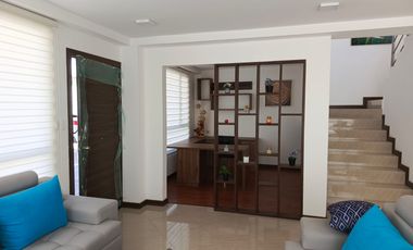 CASA NUEVA EN VENTA SECTOR UNIVERSIDAD TÉCNICA DE AMBATO. CRÉDITO VIP.