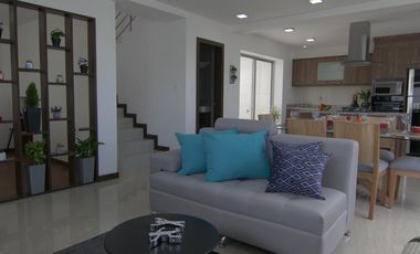 CASA NUEVA EN VENTA SECTOR UNIVERSIDAD TÉCNICA DE AMBATO. CRÉDITO VIP.
