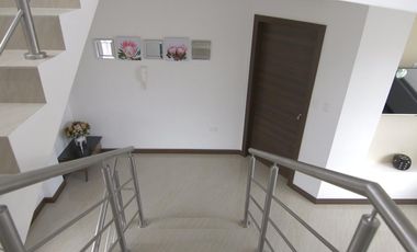 CASA NUEVA EN VENTA SECTOR UNIVERSIDAD TÉCNICA DE AMBATO. CRÉDITO VIP.