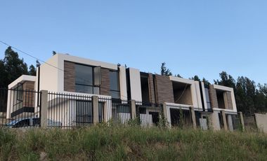 HERMOSA CASA EN VENTA POR ESTRENAR EN ATAHUALPA AMBATO