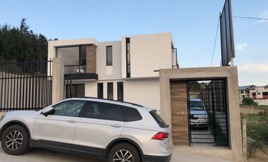 HERMOSA CASA EN VENTA POR ESTRENAR EN ATAHUALPA AMBATO