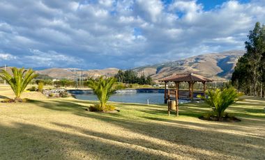 Terreno de 800 m2 de venta en Tabacundo (Urb. Hacienda La Pradera)