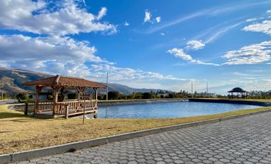 Terreno de 800 m2 de venta en Tabacundo (Urb. Hacienda La Pradera)