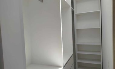 En  Venta casa  a estrenar Mitad del Mundo, cuotas de $380 MENSUALES