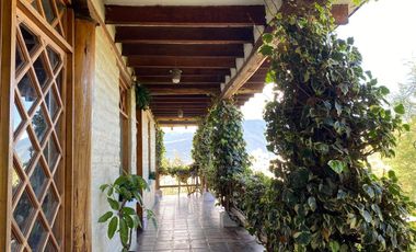 Venta casa amplia 4 dormitorios, sector Uraba