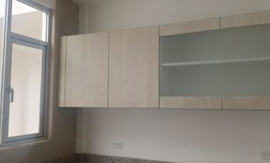 CASA EN VENTA. SECTOR ESFORST AMBATO. PRECIO DE OPORTUNIDAD