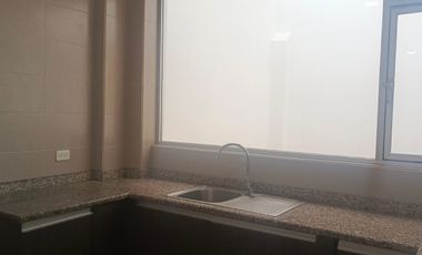 CASA EN VENTA. SECTOR ESFORST AMBATO. PRECIO DE OPORTUNIDAD