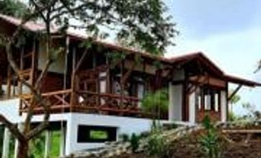Venta Quinta de bambú en Pedro Vicente Maldonado 6890 m2
