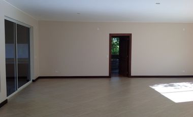 Renta casa de 4 dormitorios en Tanda -  Nayón