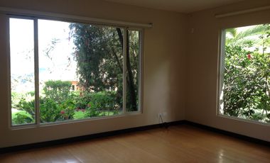 Renta casa de 4 dormitorios en Tanda -  Nayón