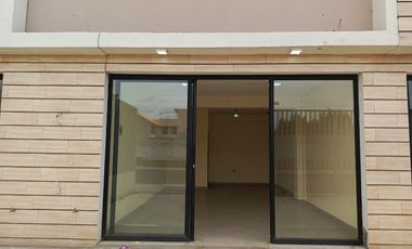 LOCALES COMERCIALES EN RENTA EN IZAMBA. AMBATO