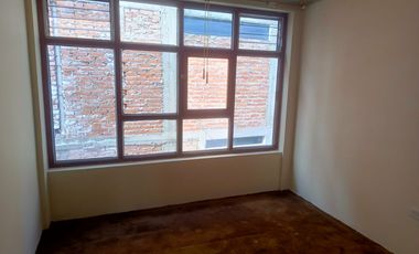CASA INDEPENDIENTE EN VENTA EN SAN ANTONIO. AMBATO