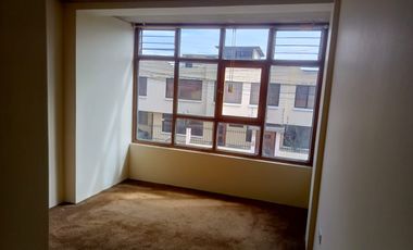 CASA INDEPENDIENTE EN VENTA EN SAN ANTONIO. AMBATO