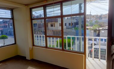 CASA INDEPENDIENTE EN VENTA EN SAN ANTONIO. AMBATO