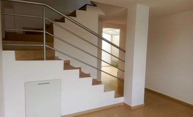CASA EN VENTA SECTOR ESFORSE AMBATO