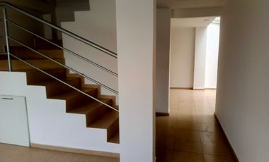 CASA EN VENTA SECTOR ESFORSE AMBATO