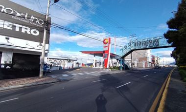 GASOLINERA EN VENTA Y PLAZA COMERCIAL EN AMBATO