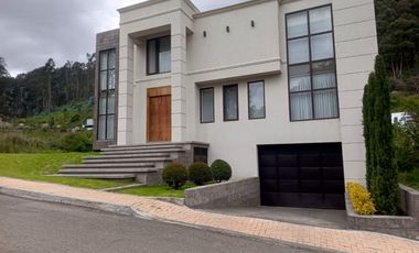 TERRENO EN VENTA EN URBANIZACIÓN PRIVADA EXCLUSIVA EN FICOA