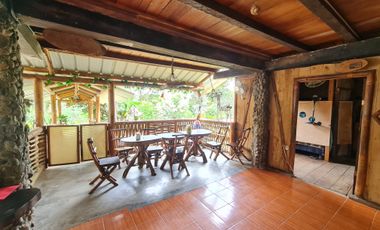 Venta Hostal Turística en Puerto Quito, 3 hectáreas
