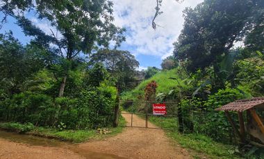Venta Hostal Turística en Puerto Quito, 3 hectáreas