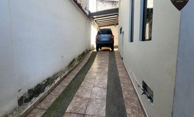 Casa de venta en Heroes de Verdeloma – código:21748