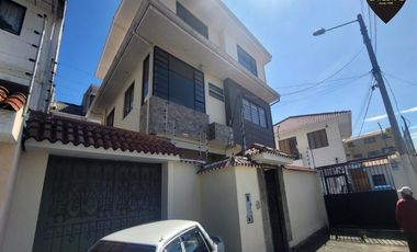 Casa de venta en Heroes de Verdeloma – código:21748
