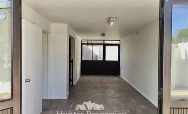 Casa en Arriendo en entre 24 y 25 oriente , muy proxima al mall plaza maule, costado norte de la avenida San Miguel